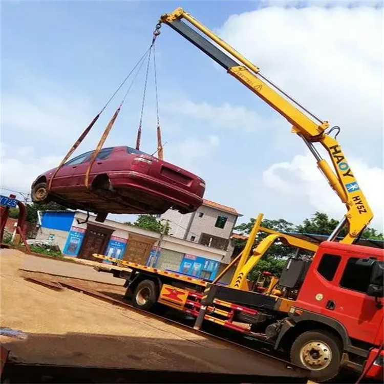 碧江吊车吊汽车的正确方法